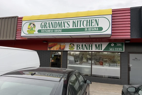 Vietnamese food pickup and delivery to Warehouse District, Regina from Grandma's Kitchen