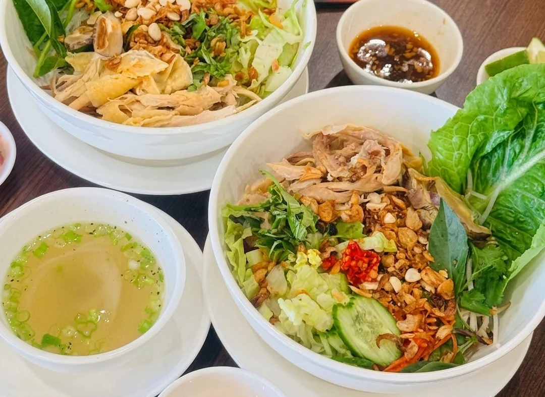 Vietnamese chicken vermicelli rice noodle bowl at Grandma&rsquo;s Kitchen on Dewdney Avenue East, Regina
